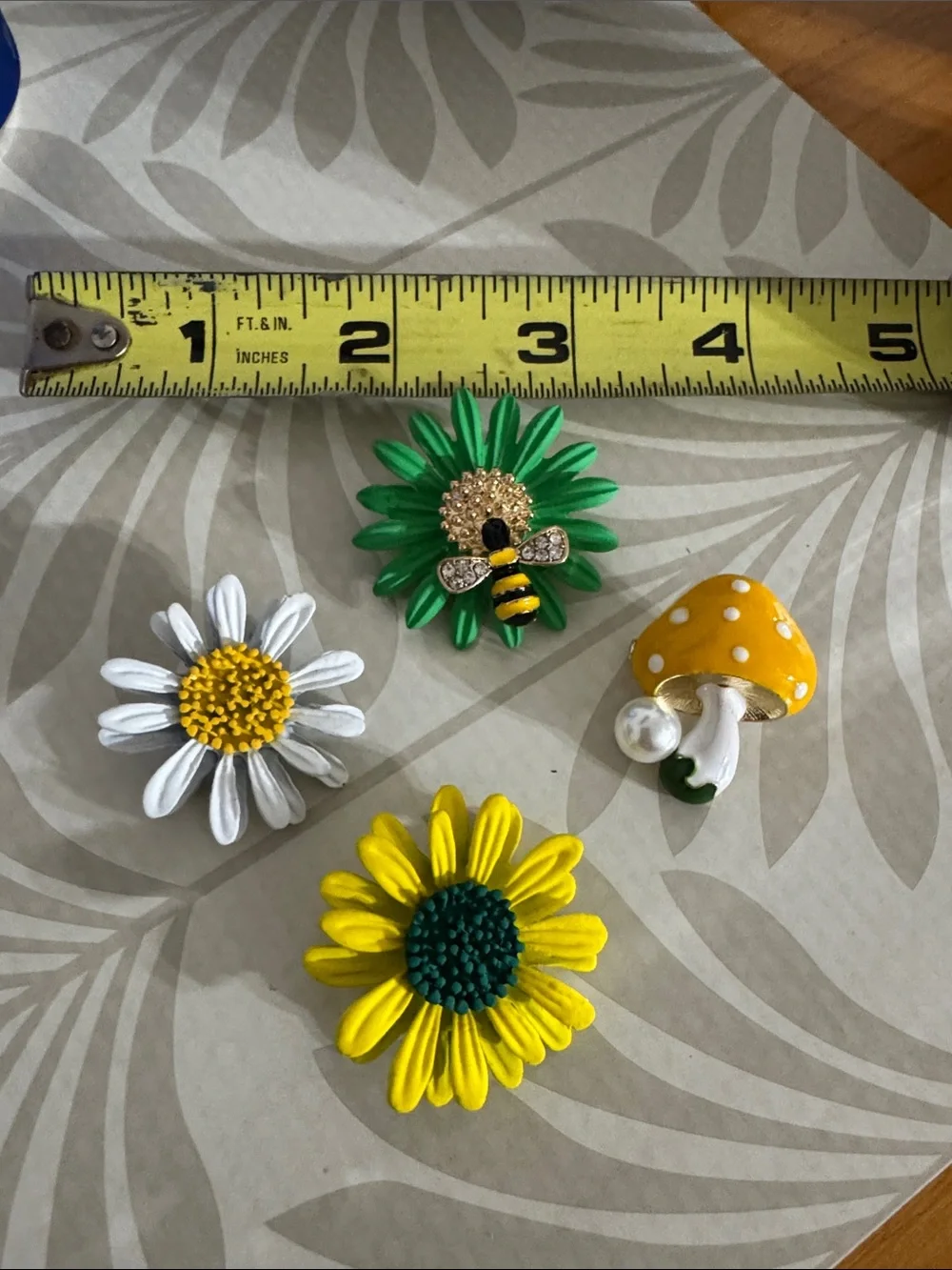 Flower & Mushroom Decorative Brooch Pins - Yellow, White, Green
